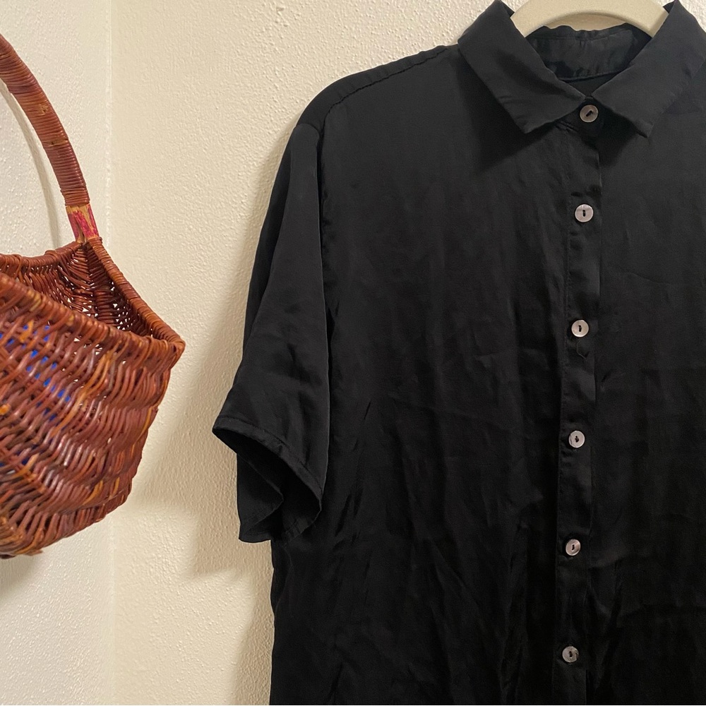 Olivaceous Silky Casual Button Down Shirt Black Size Medium